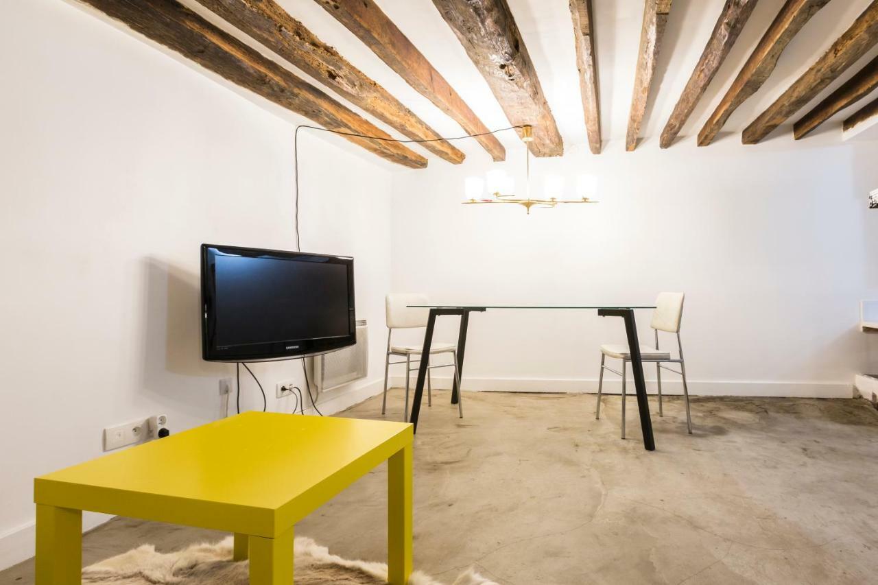 Charming 20M² Near Le Marais Apartment Paris Ngoại thất bức ảnh